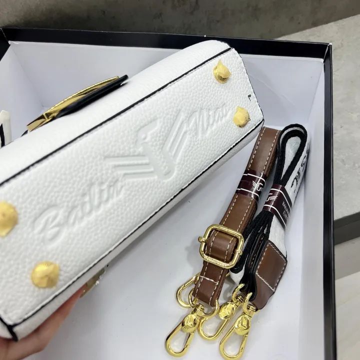 Stylish Two-Tone Shoulder Bag