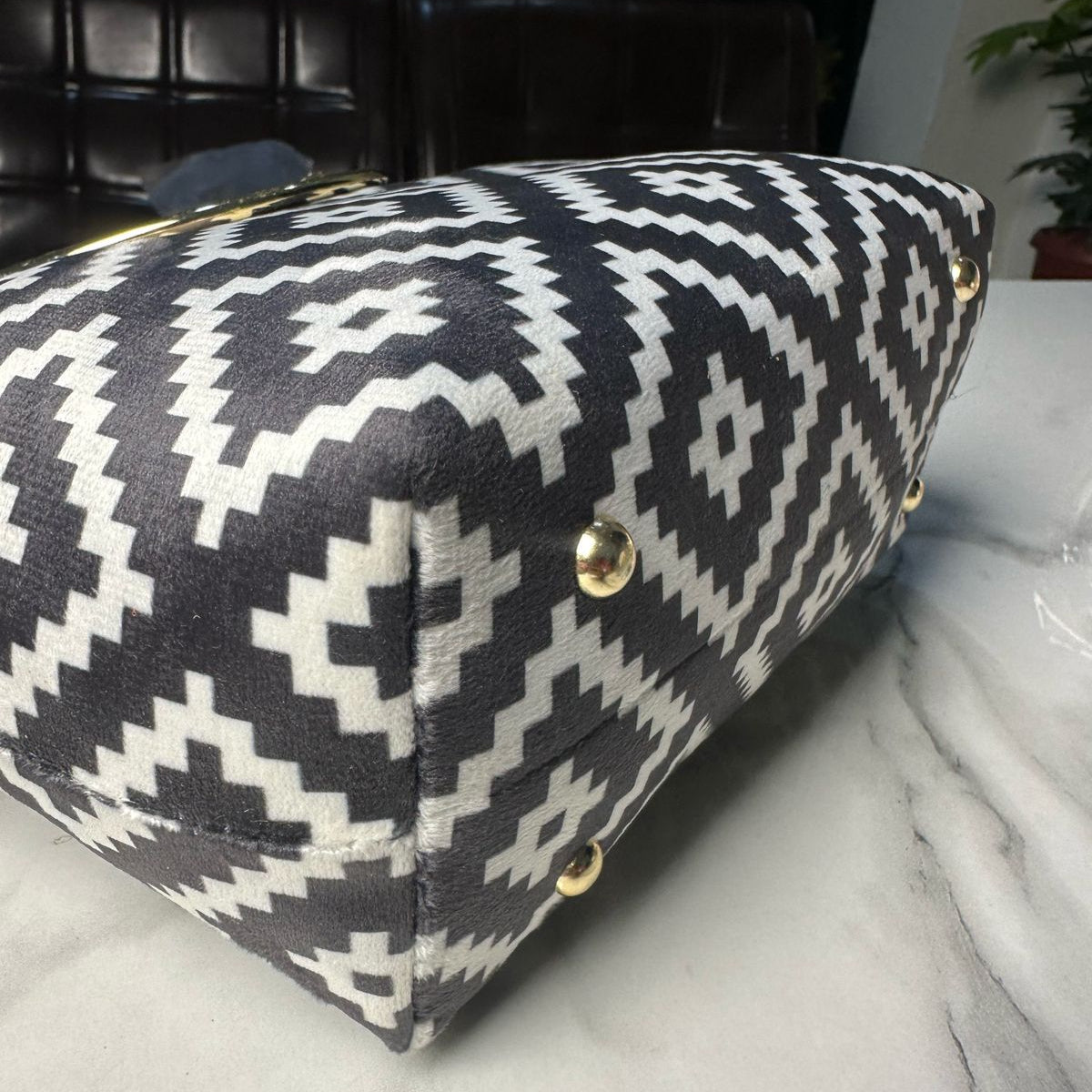 Trendy Geometric Pattern Handbag
