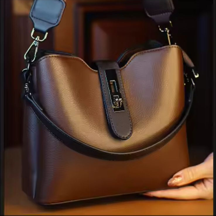 Elegant Hobo Handbag